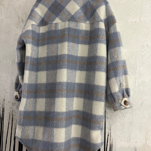 Soft Noa blue plaid shacket - Picture 3 of 4